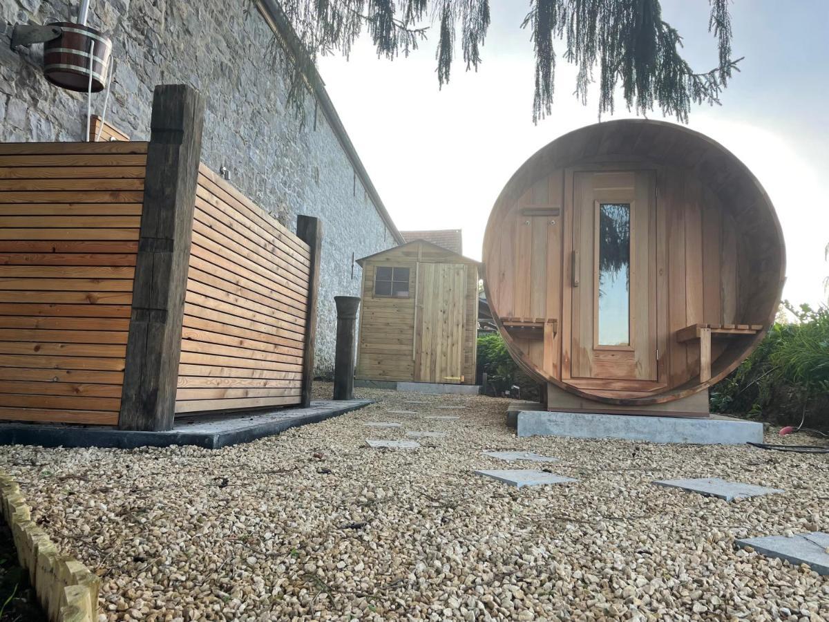 La Ferme De Basseilles Guest House Mozet ภายนอก รูปภาพ