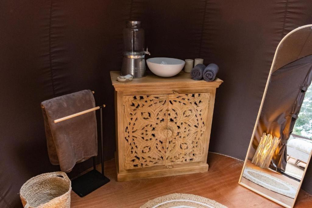 La Ferme De Basseilles Guest House Mozet ภายนอก รูปภาพ