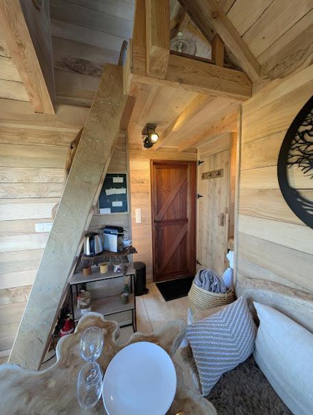 La Ferme De Basseilles Guest House Mozet ภายนอก รูปภาพ